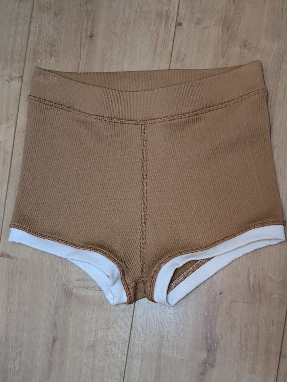 XS Aerie Offline High-Waist Ribbed Micro Shorts - Tan
